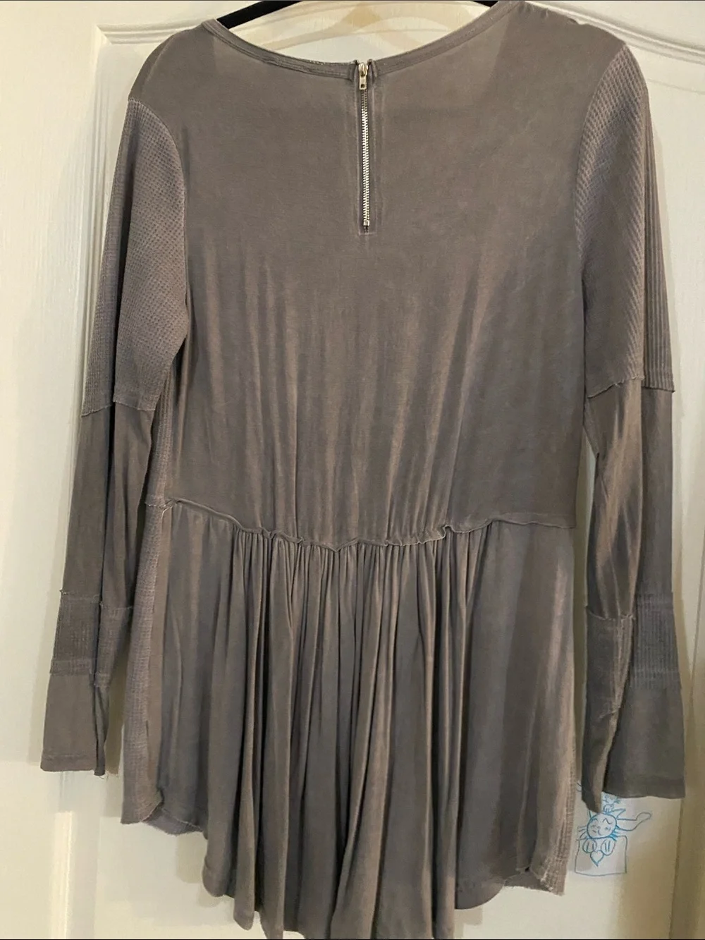 POL Gray Scoop Neck Top - Picture 6 of 6